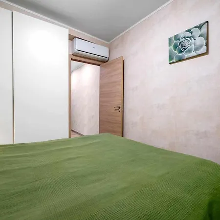 Lilia Apartment Reus